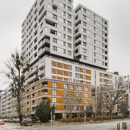 Cozy Family Apartments With Balcony Near Zlote Tarasy Varsovia Exterior foto