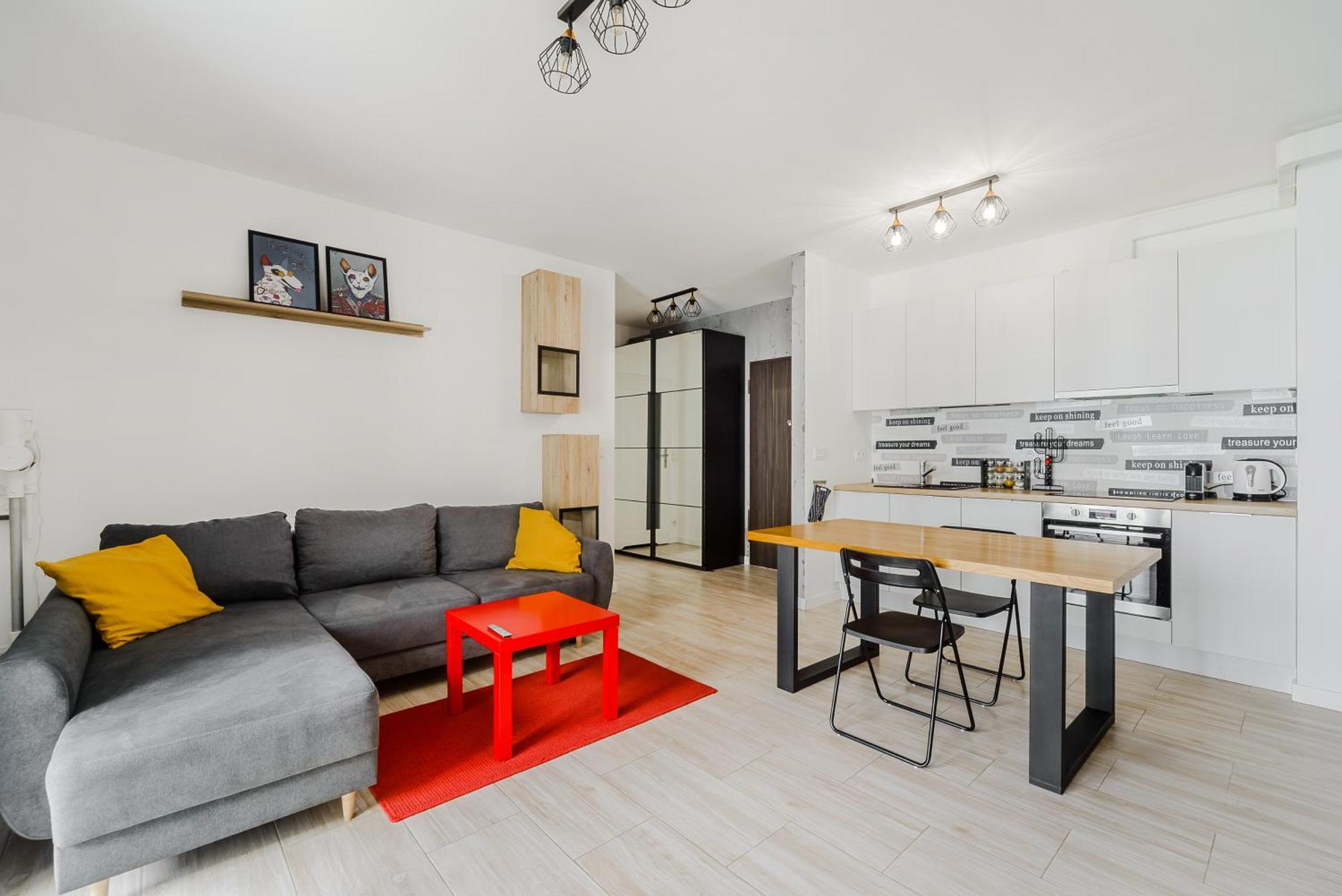 Cozy Family Apartments With Balcony Near Zlote Tarasy Varsovia Exterior foto