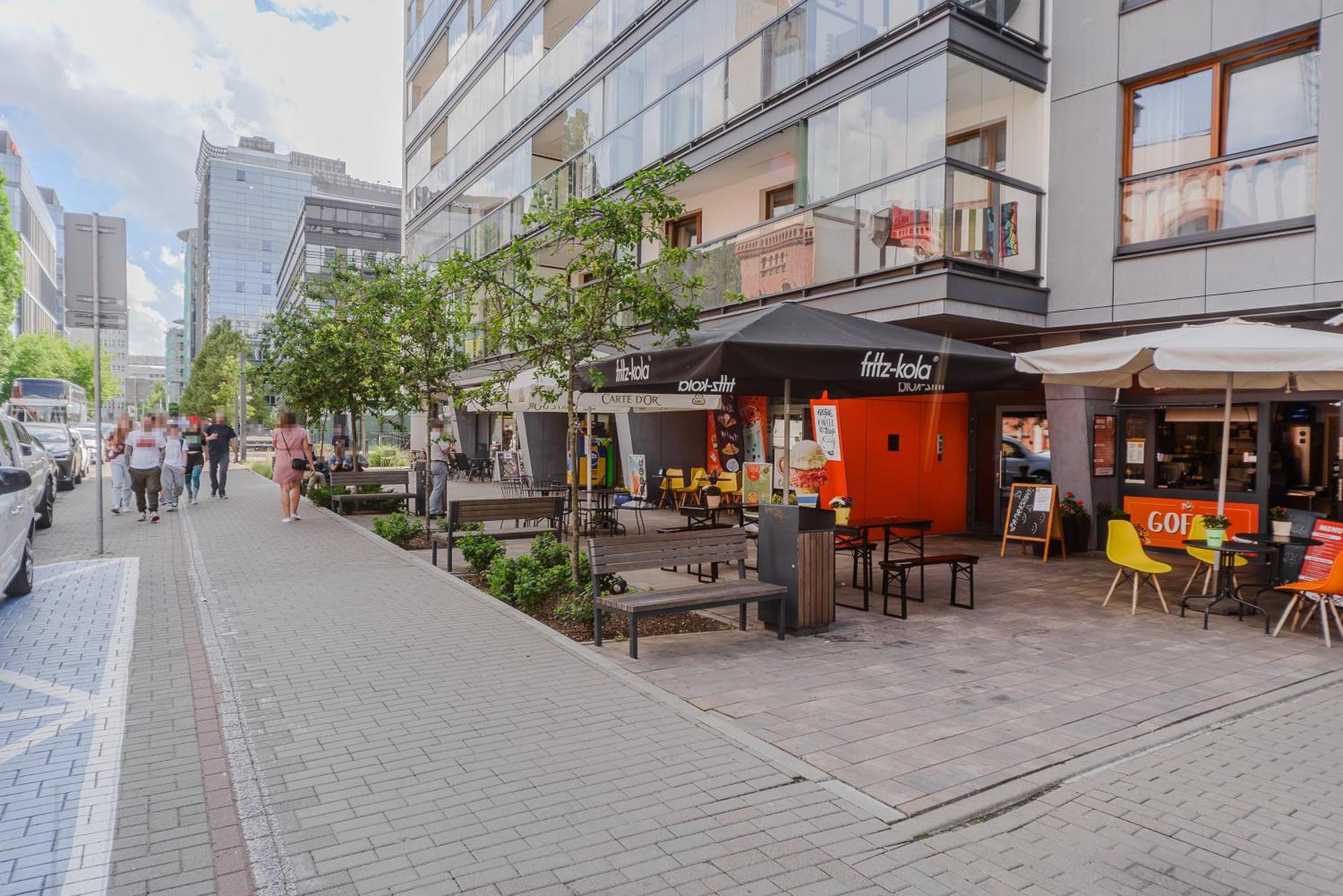 Cozy Family Apartments With Balcony Near Zlote Tarasy Varsovia Exterior foto