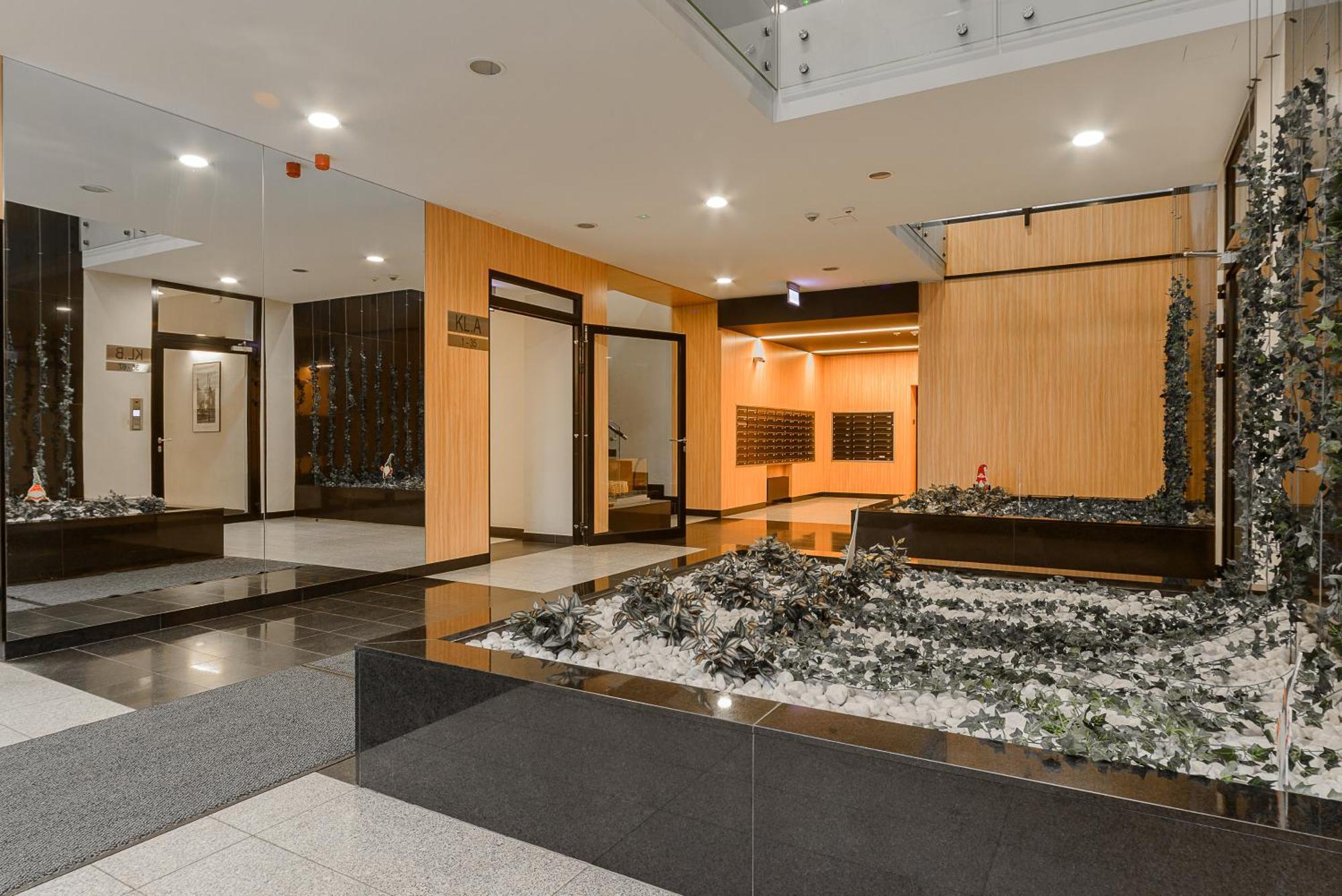 Cozy Family Apartments With Balcony Near Zlote Tarasy Varsovia Habitación foto
