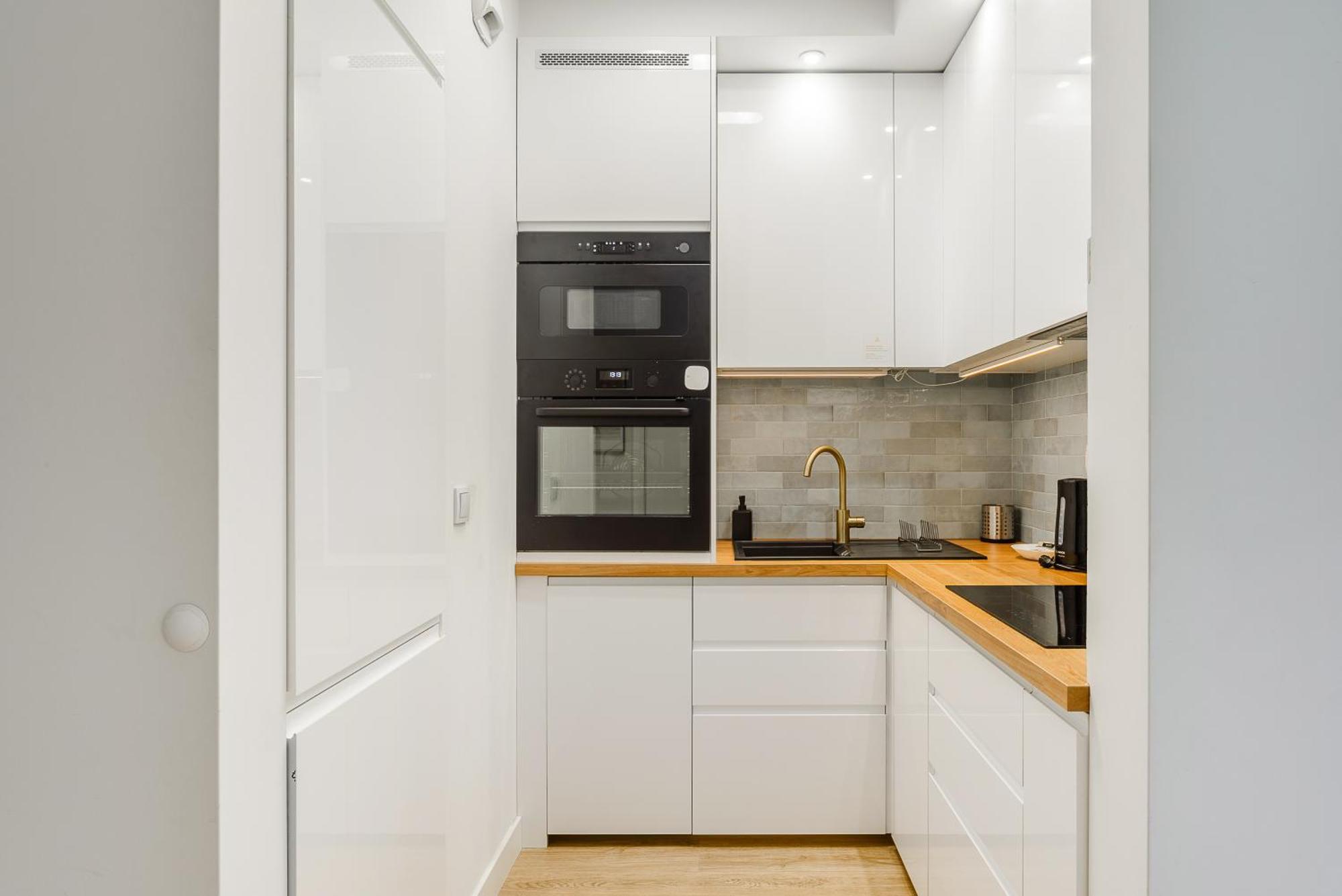 Cozy Family Apartments With Balcony Near Zlote Tarasy Varsovia Habitación foto